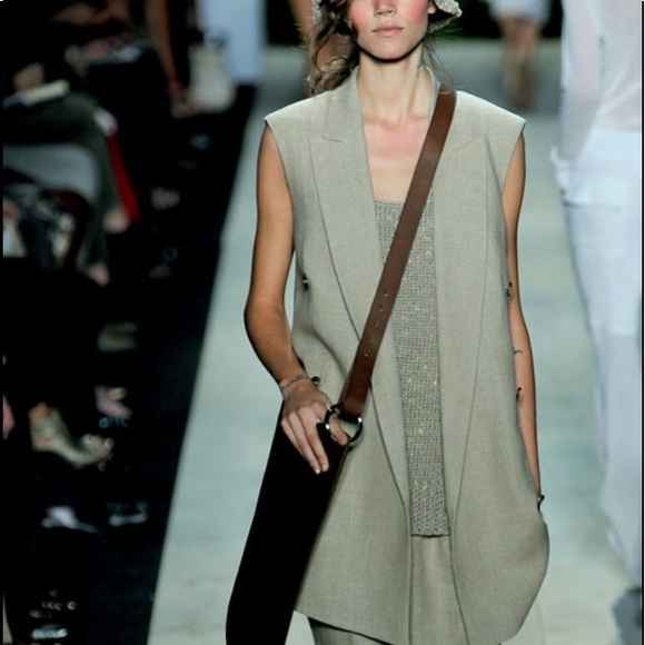 MICHAEL KORS RUNWAY✨ Taupe linen knit top - Picture 4 of 6